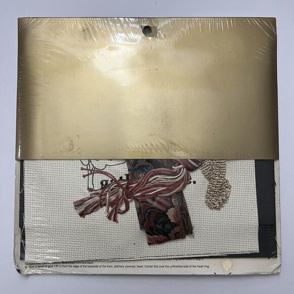 Vintage Old World Collection Cross Stitch Kit Floral Heart Sampler Stitchery - Picture 4 of 4